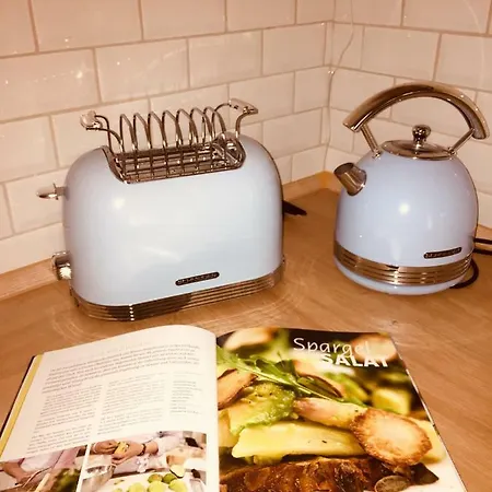 Διαμέρισμα Gemuetliche Mit Pool Bei Jena