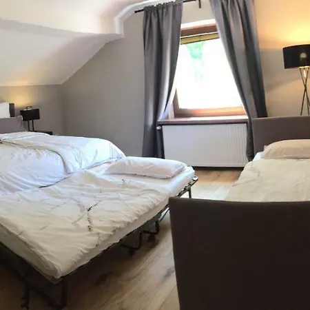 Διαμέρισμα Gemuetliche Mit Pool Bei Jena