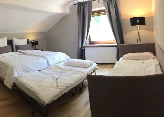 Daire Gemuetliche Mit Pool Bei Jena